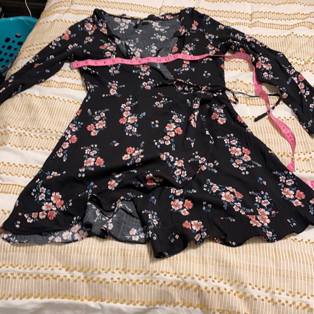 Size 10 women’s gorgeous cross over blouse